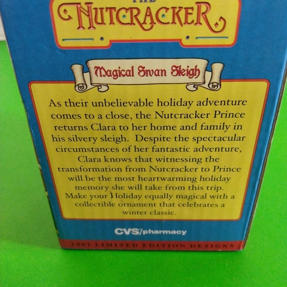 The Nutcracker Magical Swan Sleigh - Picture 2 of 2
